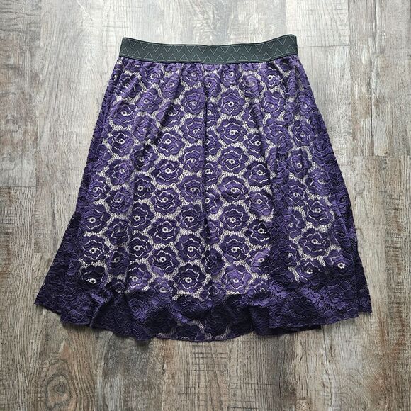 LuLaRoe Lola Purple Lace Overlay - Picture 1 of 2